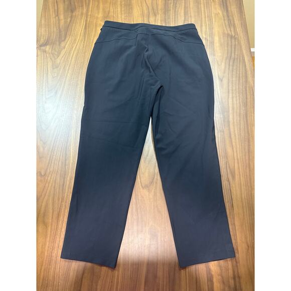 Lululemon on the move pant lightweight 28 inch size 10
 - Picture 3 of 6